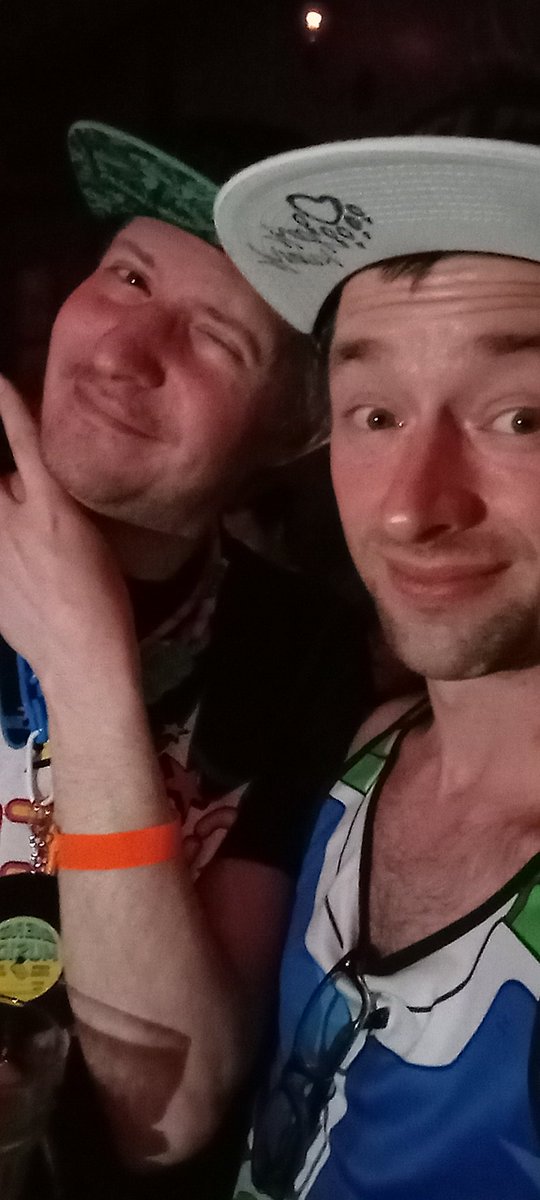 DjDoujinRonin's tweet photo. @AnimeExpo @flipboitamidles @AsidPlusPlus @neujackx @avarixofficial @akibasonic0 @n33Ternity @dj_h1bki @_ichi_nichi_ @suzubrah @AlexKadeMusic @djdaisanime @DJHikikomonster OH! and to everyone at #anibash that also came out to my #AXdance set! it was so much fun raving with @master_bacon @MidnightSnacks @McDoogle523 @rainyxstar @gwizofthestars @JamesLandino and a ton more people that im blanking on their handles lol ill always remember this trip 👑 https://t.co/Pd2yohIUUF
