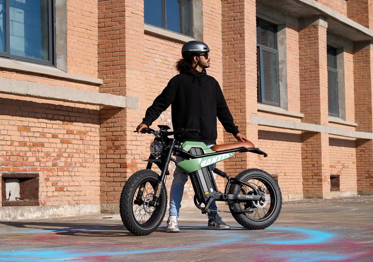 PxidBike's tweet photo. Which color do you like better?  #ebike #mantisp6 #pxid #rider #electricbike https://t.co/ex9JexMMOk