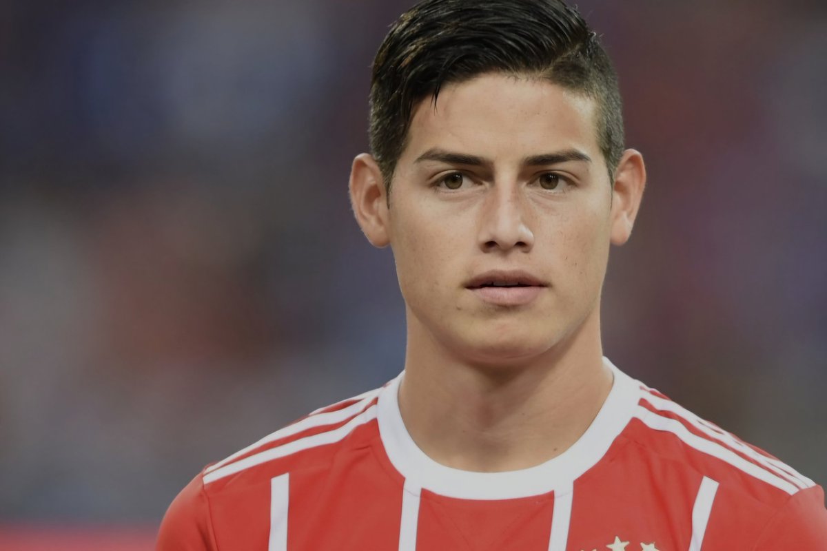 VPao_95's tweet photo. #JamesRodriguez a parer mio sarebbe un colpo importantissimo per la #lazio un acquisto di altissima qualità che alzerebbe l'asticella, quello che a questa squadra manca, secondo me sbaglia chi dice che sia bollito! https://t.co/yaKakvPlIB