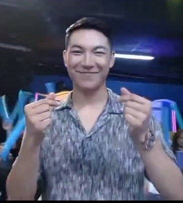 D_marianne23's tweet photo. Apakafresh ohh! Thank youu so much for being our sunshine as always D!! Kumpleto na naman ang araw namin dahil sa'yo!! Keep safe always and stay dry!! Ingat ka palagi!! See youu again tomorrow!! We love youu always D!!
#DARREN @Espanto2001
#ShowtimeToHaveFun https://t.co/YAjD9PAEKf