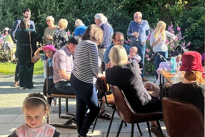 eifiongriffiths's tweet photo. yarns from the mill...✍...our July newsletter

Eifion and Mandy Griffiths jointly celebrated their 70th birthdays, and their upcoming retirement. An evening party was held at the mill for staff, friends and family, 

https://t.co/WcgueYAdoP https://t.co/EeezIrEV7e