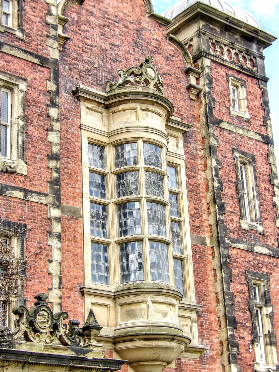 tismenic70's tweet photo. #WednesdayWindow
Scarborough townhall
Love this window! Isn't it just marvellous? 😊 https://t.co/ASBQzG5yPM