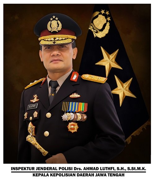DoankWarto's tweet photo. Keduanya merupakan calon kuat gubernur Jateng.
Seandainya pemilihan calon gubernur Jateng, dilakukan hari ini kalian pilih yg mana ?

1.Jenderal TNI (Purn) ANDIKA PERKASA.

2.Irjen Pol. Ahmad Luthfi. https://t.co/WivVskurEr
