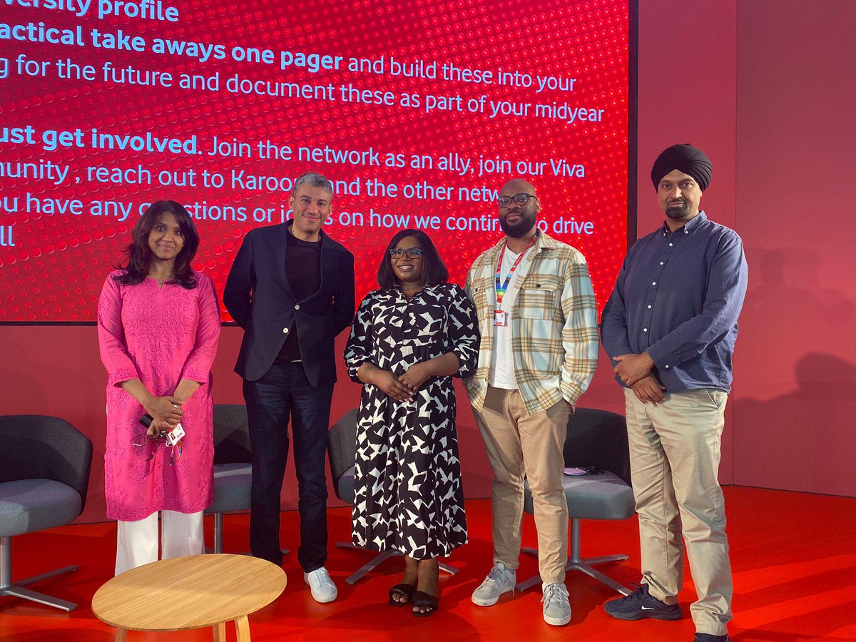 Our #Multicultural #Inclusion Network hosted an event for our people to celebrate #MulticulturalInclusionMonth. It was a great session to hear from our people, get together and learn from each others experiences. Learn more: careers.vodafone.com/uk/whats-in-it… #TogetherWeCan #MIN