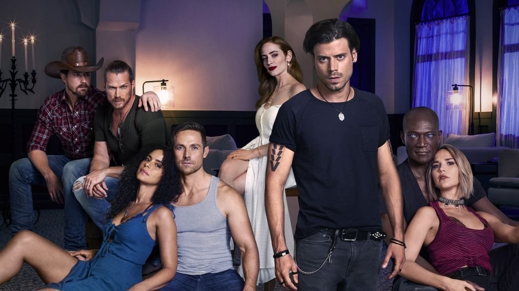 k50cullen's tweet image. In 2017 and 7 Years Ago, #MidnightTexas premiered on @nbc on this day and ended too soon RT and Like if you love and miss this show. (@ArnaudArchives, @DylanBruce, @JasonLewis, @ParisaFH, @ArielleKebbel, @YulVazquez, #SeanBridgers, @PMensahOnline, @sarahramos,