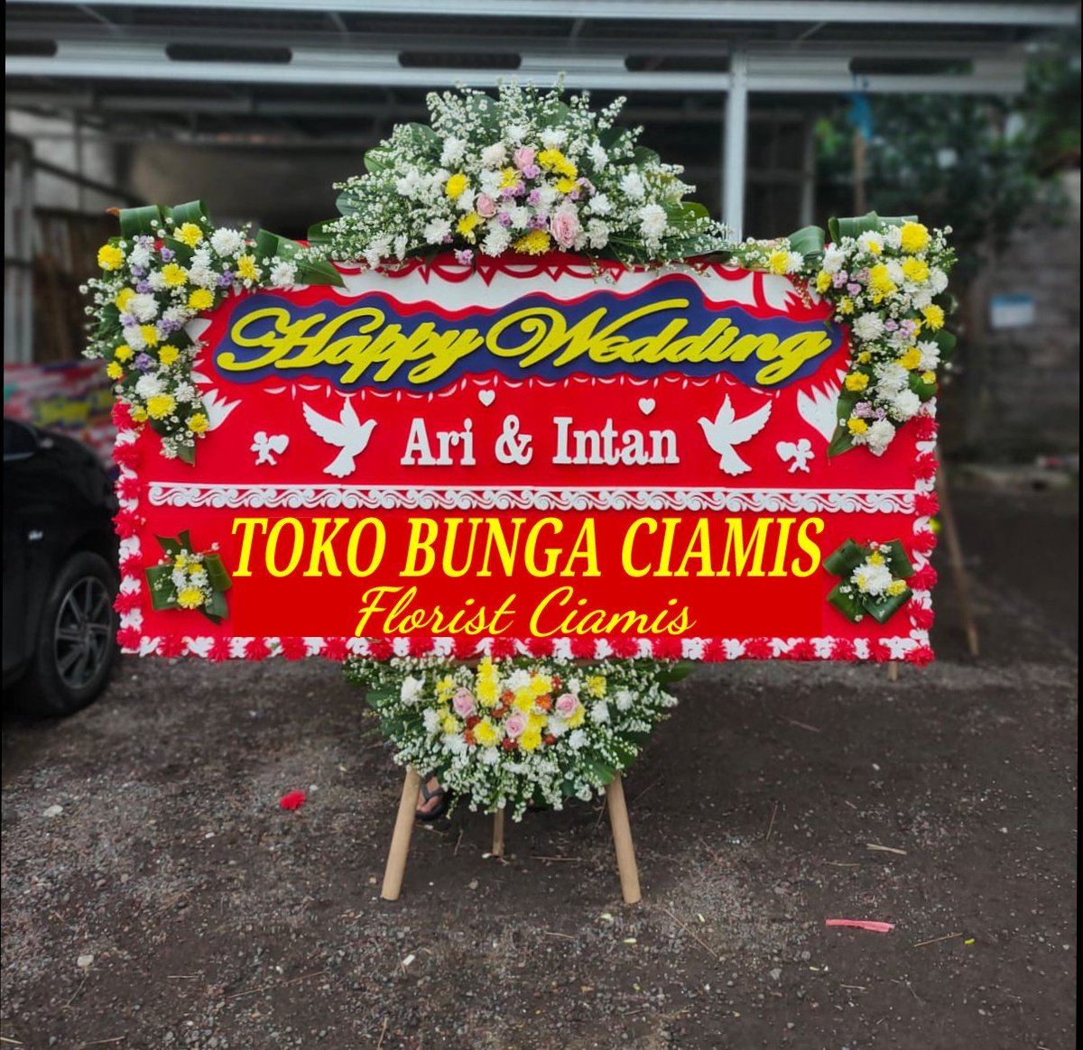 Menjual berbagai macam jenis bunga seperti karangan bunga, hand buket, bunga standing, dll. Buka 24 jam
#karanganbungaselamatdansukses
#karanganbungawedding
#karanganbungadukacita
#bungapapanciamis
#bungapapancongratulation
#jangkauanluas
#tokobungaciamis