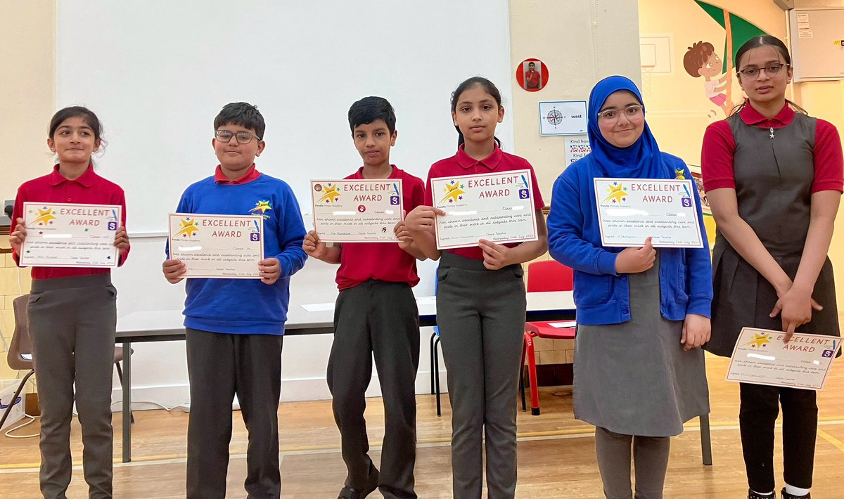 Congratulations to our shining stars from Years 4-6 who have been recognised by their class teachers for #beSafe #beHere #beInspired #beNeighbourly #beExcellent #SHINE 🌟🌟🌟🌟🌟