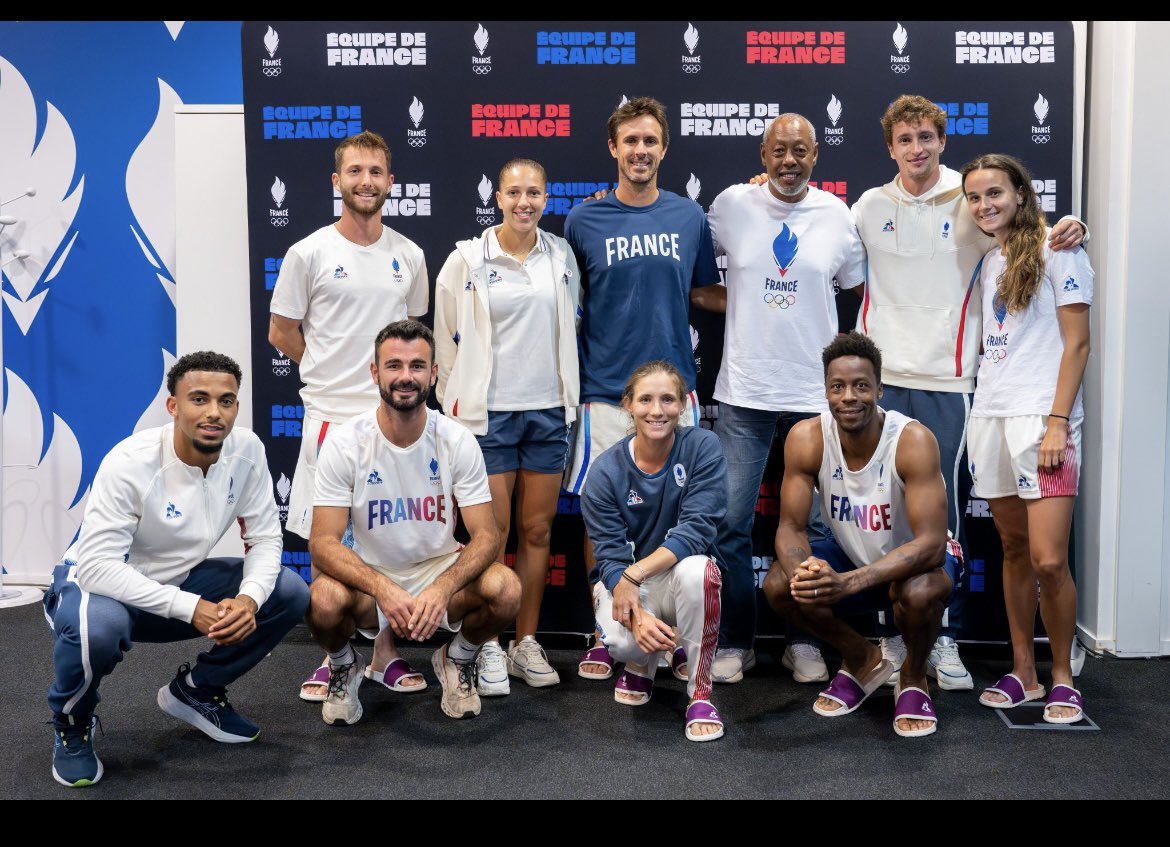 Tribunebleue's tweet photo. Dream Team 🇫🇷🎾🏆 https://t.co/ivikauJ3QT