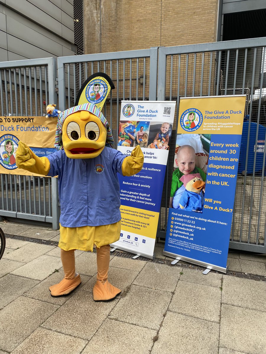 Today 31 cyclists are cycling from Leeds to Humber Bridge &amp; back, raising £10k for <a href="/giveaduck_uk/">The Give A Duck Foundation</a> <a href="/TeenageCancer/">Teenage Cancer Trust</a> 

Thank you event lead - Ric <a href="/STM360Ltd/">STM360: Construct | Fit-Out | Refurb | Maintain</a> 

Donate here: givewheel.com/fundraising/34…