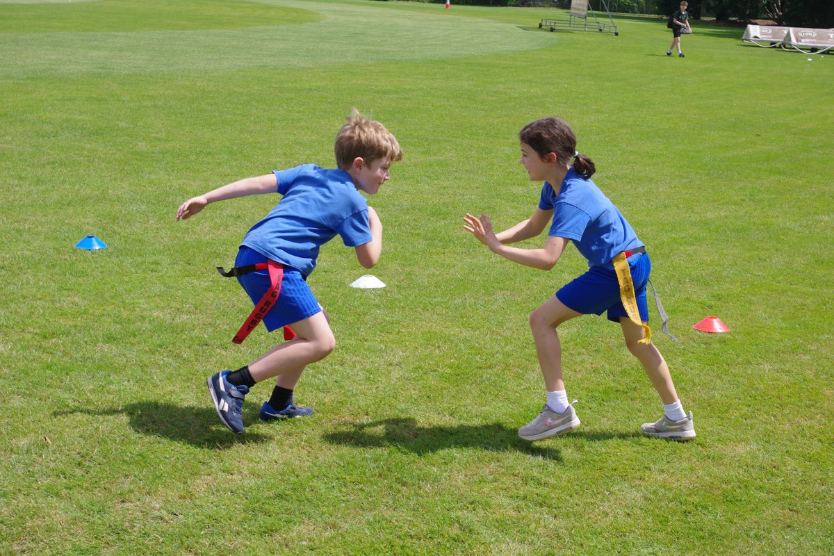 OakfieldFirstPE's tweet photo. Year 3 had a great time at a Summer Festival taking part in a variety of different sports including badminton and baseball @oakfield1st_sch https://t.co/5JvaS8EOFw
