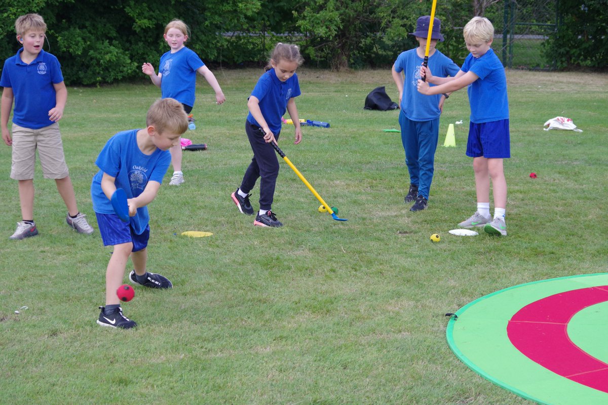 OakfieldFirstPE's tweet photo. Year 3 had a great time at a Summer Festival taking part in a variety of different sports including badminton and baseball @oakfield1st_sch https://t.co/5JvaS8EOFw