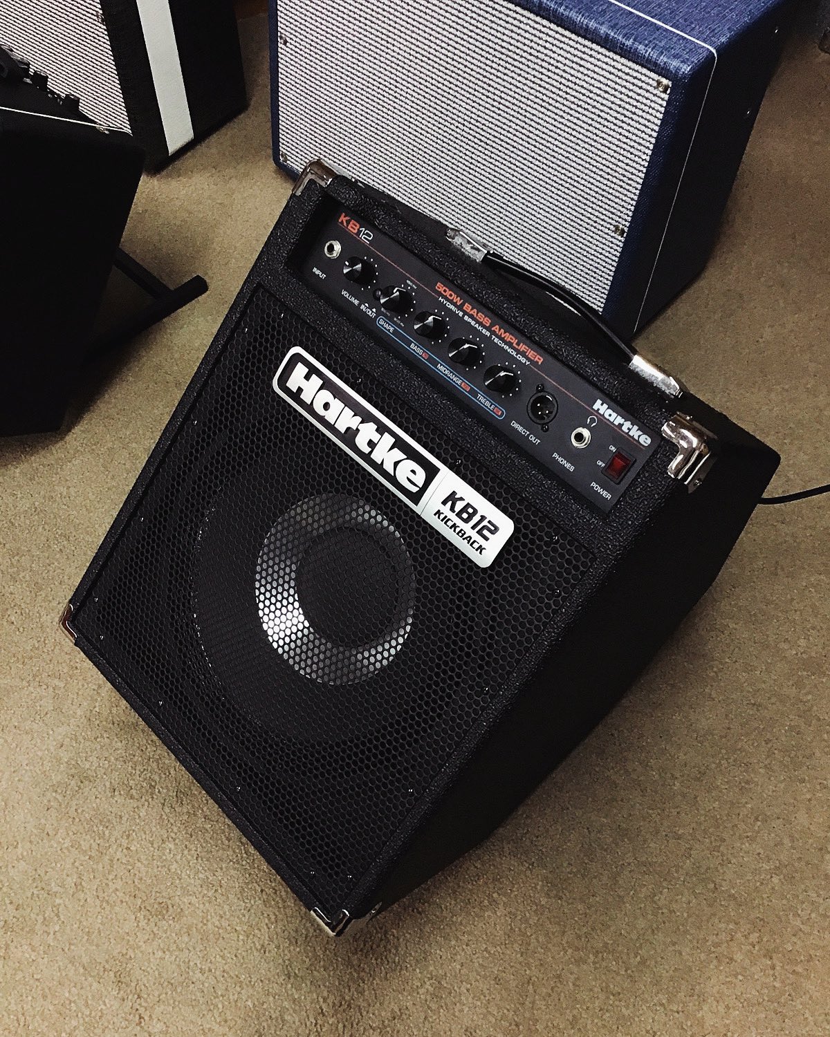 Hartke KB12 凄まじい KICKBACK ハートキーKB12 ベース アンプ