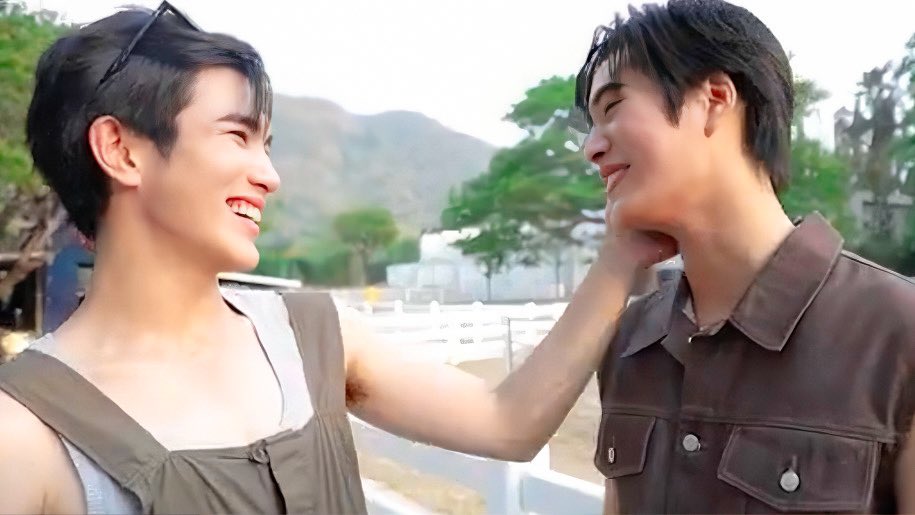 pitchoar's tweet photo. 🍃✨⛅️

#GeminiFourth #เจมีไนน์โฟร์ท 
#Gemini_NT #Fourthnattawat https://t.co/vBbG6DWzBx