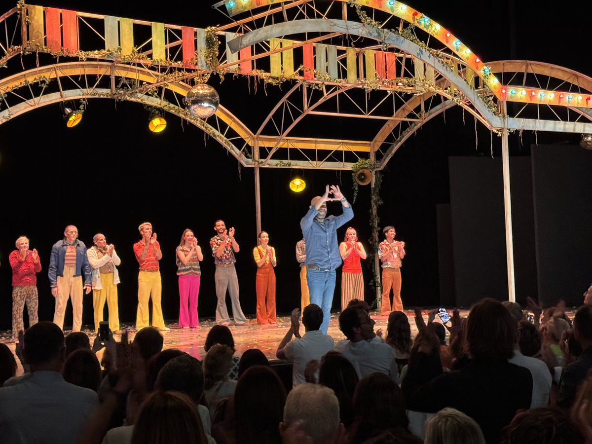 Cédric VAN STYVENDAEL (@cvansty) on Twitter photo Les @fourviere ce sont des concerts mythiques, des retrouvailles émouvantes mais aussi des créations exigeantes, ambitieuses et enthousiasmantes ! Quel plaisir de découvrir hier « Beauséjour » la nouvelle création de <a href="/MouradMerzouki/">Mourad Merzouki</a>. Les @fourviere ce sont des concerts mythiques, des retrouvailles émouvantes mais aussi des créations exigeantes, ambitieuses et enthousiasmantes ! Quel plaisir de découvrir hier « Beauséjour » la nouvelle création de <a href="/MouradMerzouki/">Mourad Merzouki</a>.