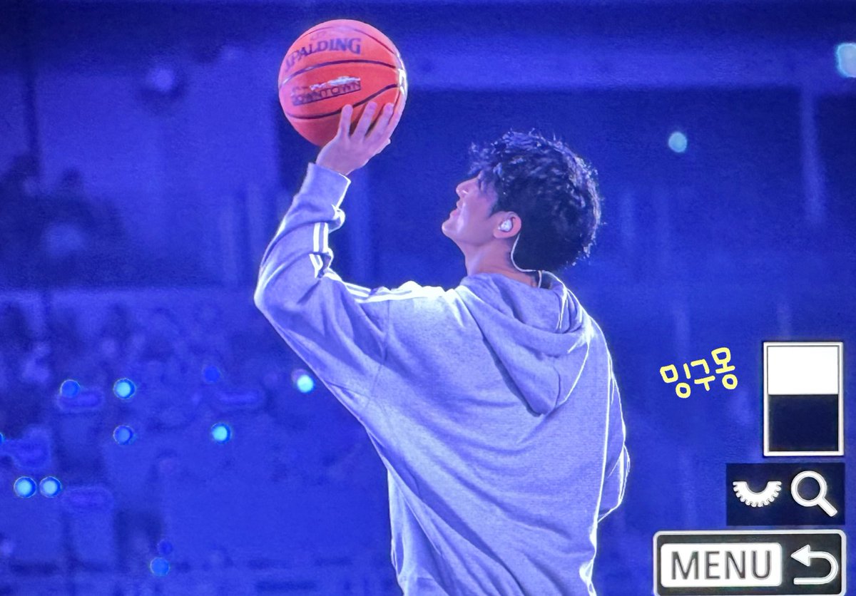 240724 캐럿랜드 민규🖤

농구부 민규선배님🏀🖤