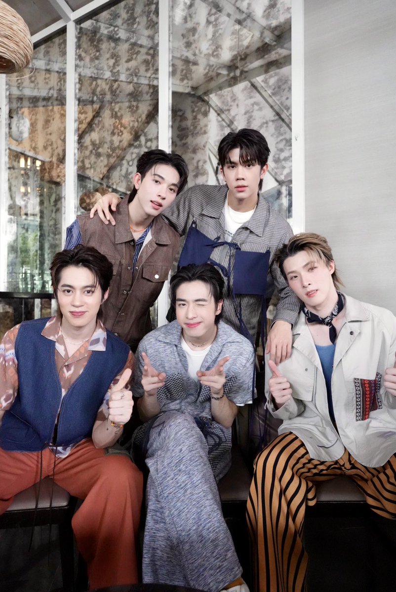 PROXIE_Official's tweet photo. 🧡💛💚🩷🩵💜

#PROXIEth ในงานแถลงข่าวแคมเปญ 'สุขทันที...ที่เมืองน่าเที่ยว'

#สุขทันทีที่เมืองน่าเที่ยว 
#Amazingthailand
#สุขทันทีที่เมืองน่าเที่ยวxPROXIE 
#bROTHERSMUSIC https://t.co/Ox1vUx6hRs
