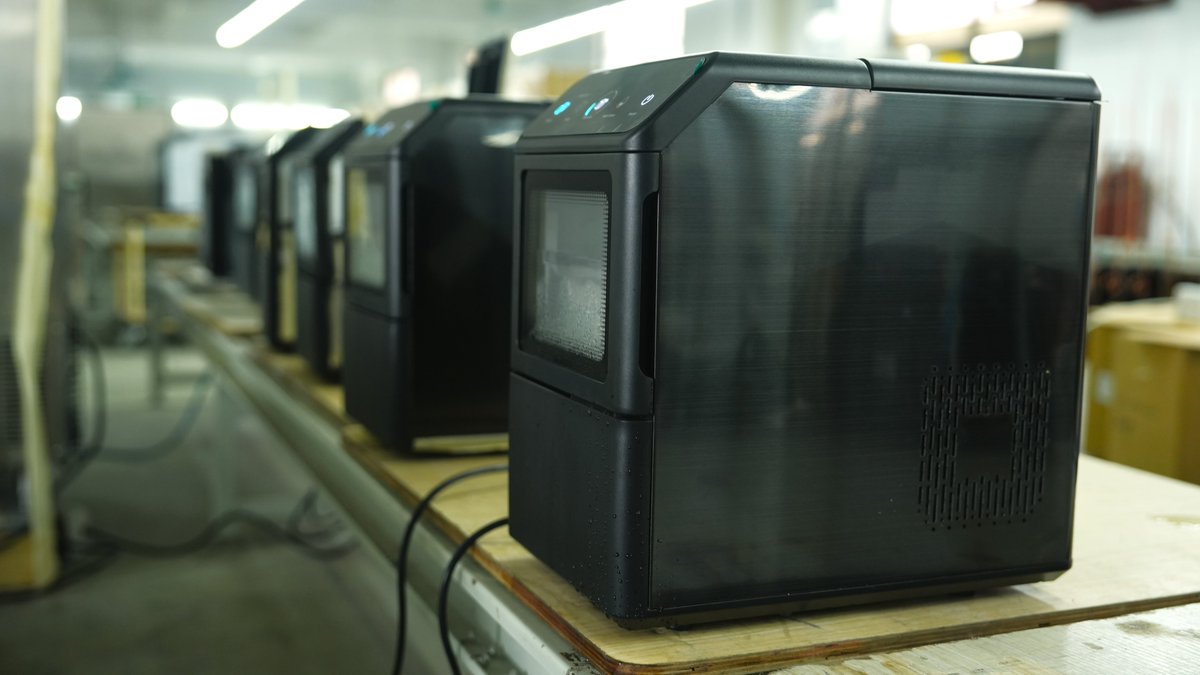 TheSpacetec's tweet photo. 🌟 Exciting News! 🌟
🔧Our engineers are hard at work, fine-tuning and perfecting the IceDuo during our small batch trial production.
🚀Next week, we will send out a survey via PledgeBox to collect your shipping information and more. Stay tuned! https://t.co/Gh3ZLaw7nq