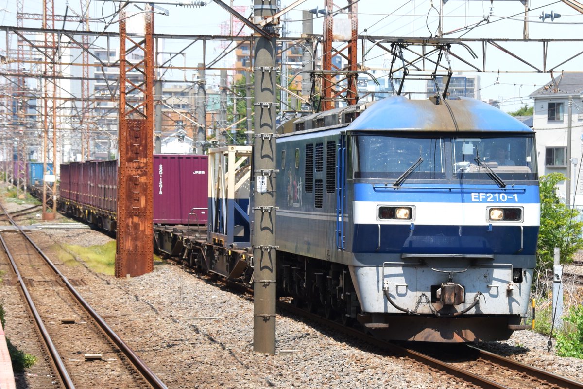kuhane130's tweet photo. 2024/7/24 EF210-1 遅延高速5062ㇾ 岡1仕業 
画像の個体NO.UT13C-5037
    　　  　　　 U19A-49
     　　　　　  U47A-38253
中央通運の2桁番号コンテナを初めて確認
#5062ㇾ #5062ㇾ記録 #EF210 #EF2101 #UT13C #U19A #U47A https://t.co/ToSELbY0pB