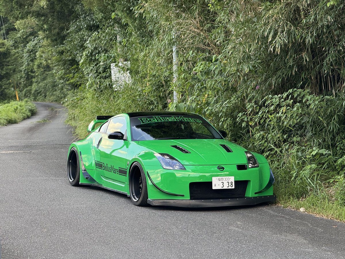 seiyan_m's tweet photo. これでウィンカーとリフレクターの位置を変えずに構造変更が出来てしまうZ33とBellus Mareは優秀やね https://t.co/OY6ZrbdPib