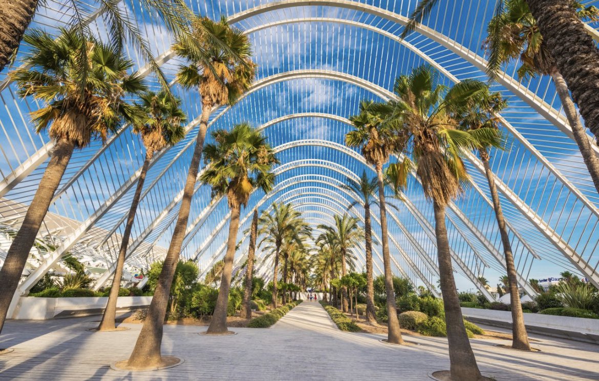 Valencia, domovina paelle, horchate i... dobitnica 🏆 Zelena prijestolnica Europe 2024.! 🌿 🇪🇸
 
Grad je nagrađen za lokalne napore u prijelazu na zeleniju, održiviju budućnost, pružajući bolju kvalitetu života svojim stanovnicima.

Više👇
europa.eu/!mpKDxC
