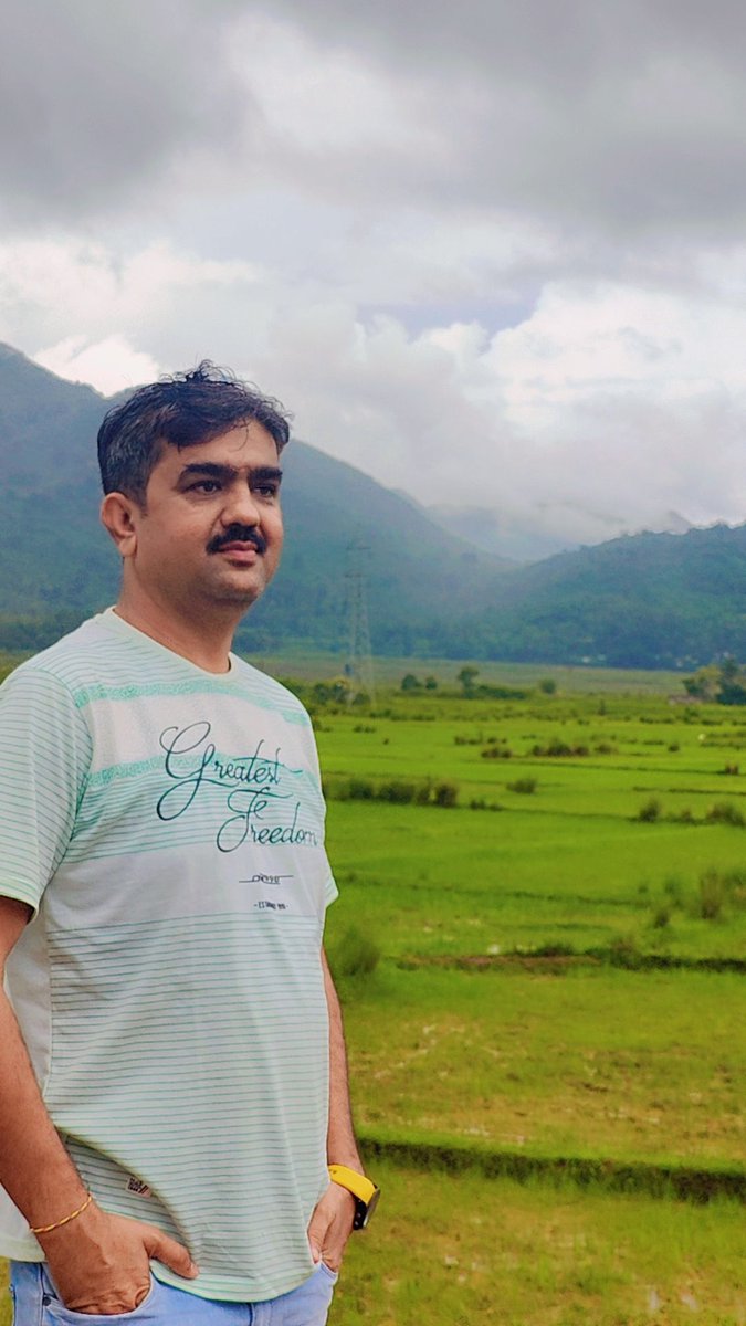 માનવતા કે સેવાનું કાર્ય હું મારા ભાવ (દિલ) થી કરું છું,
હુ પોતાને ક્યારેય કોઈ સ્પર્ધા કે પદનો પ્રતિસ્પર્ધી નથી માનતો