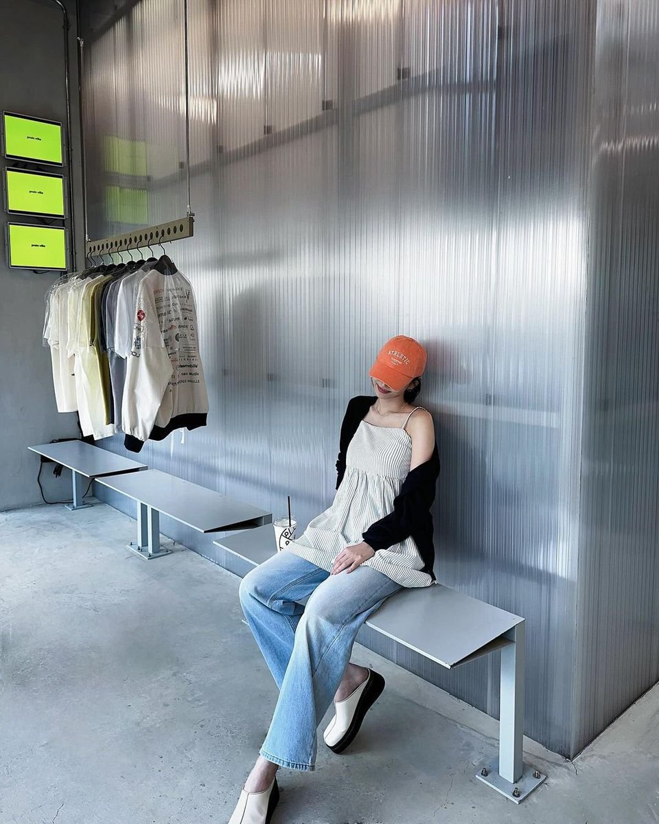 240724 이화겸의 인스타그램 업로드 

오랜만🤍

#헬로비너스 #hellovenus #유영 #yooyoung #이유영 #이화겸 #LeeHwaKyum
#프레인TPC #prainTPC