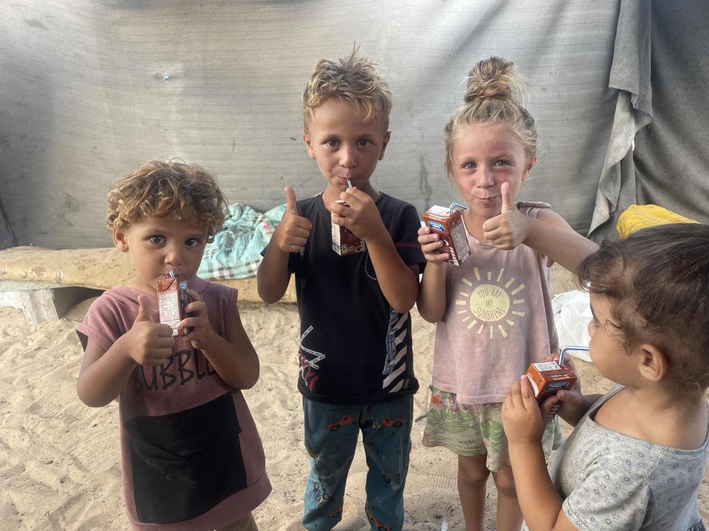 SARAMoh69489245's tweet image. My dear friends, the situation is extremely difficult and Maria is suffering from not having  access to healthy food. I'm so afraid for her . Her health is not improving, quite the contrary. I'm very, very afraid for her. 
We hardly have access to healthy food. Without money, we…