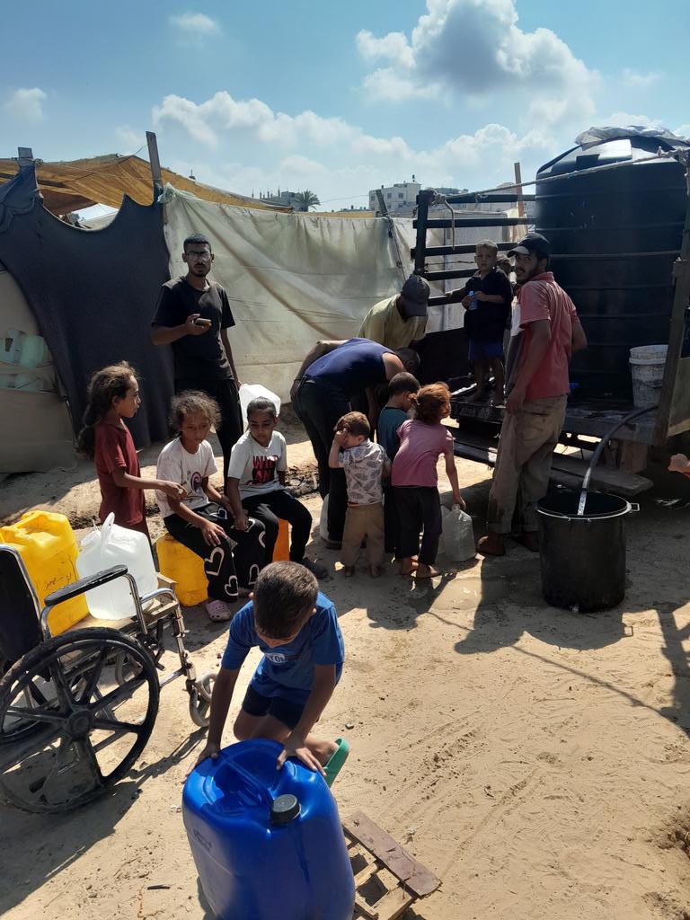 SARAMoh69489245's tweet image. My dear friends, the situation is extremely difficult and Maria is suffering from not having  access to healthy food. I'm so afraid for her . Her health is not improving, quite the contrary. I'm very, very afraid for her. 
We hardly have access to healthy food. Without money, we…