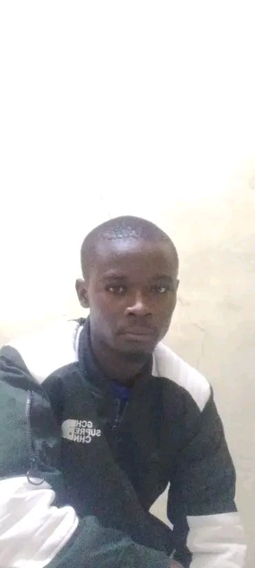 Muchang_i's tweet photo. Hello guys let's help @pamela911178538  find her bro 
He went to the protests on Tuesday last week but no track of him are found upto date
He lives in kariobangi,but that day he was in kitengela
Owino Evance Onyiego is his name  

Let's find him. Please Retweet https://t.co/kEQ7Q7lLkS
