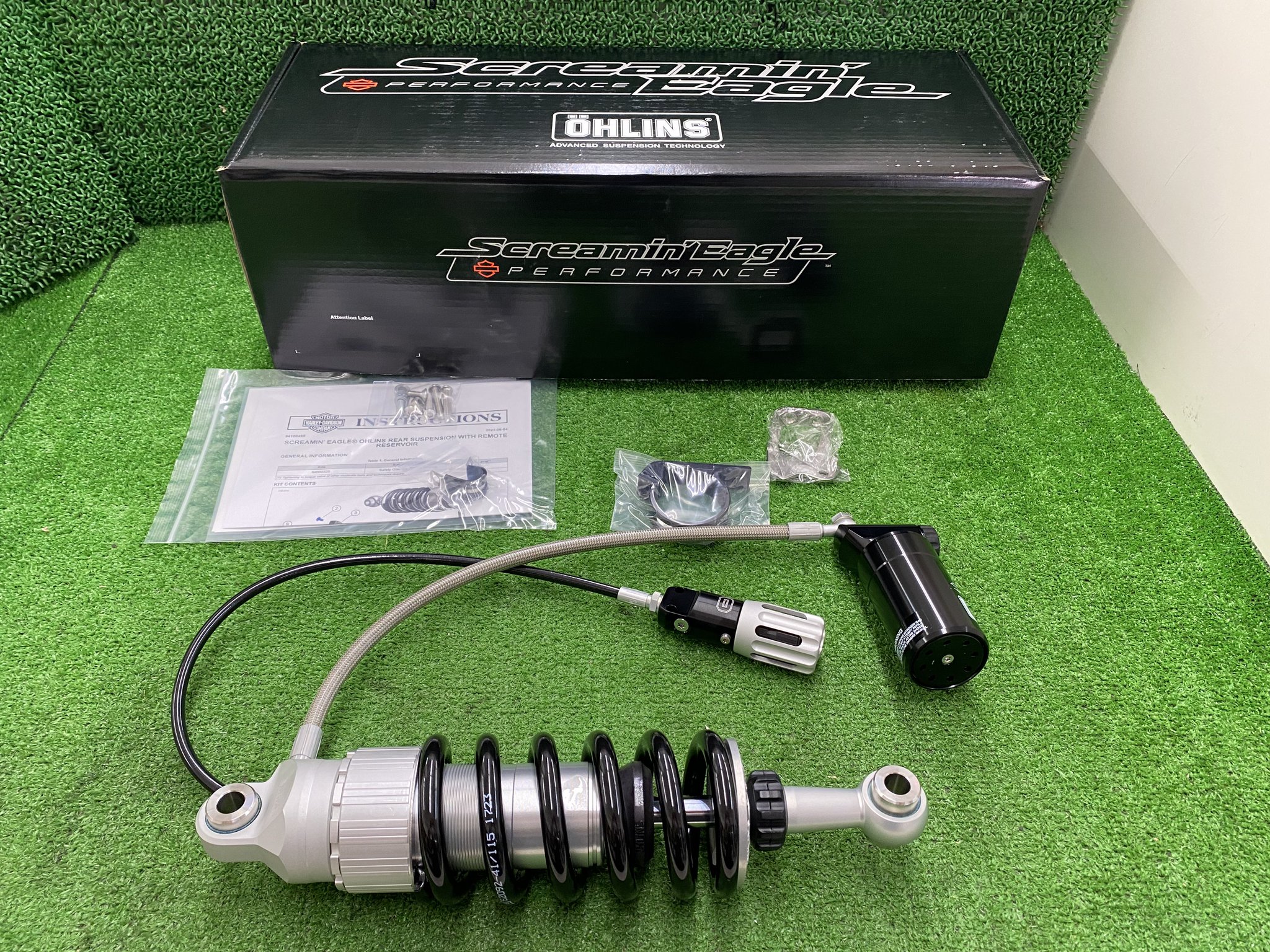 スクリーミンイーグルリモートリザーバーリアサスペンション54000325
