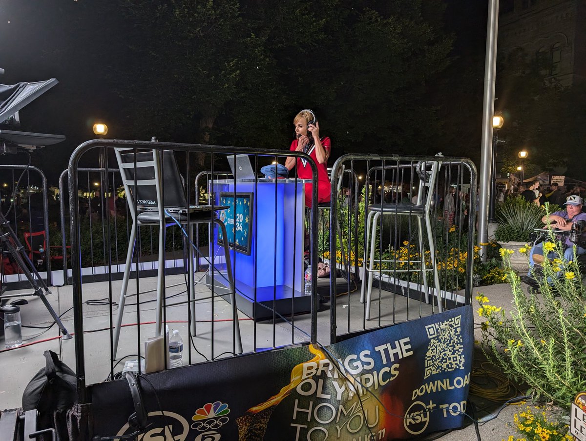 LindsayOnAir's tweet photo. If you're not at Washington Square, turn on @KSL5TV and watch the amazing @DeanieWimmer bring the announcement home to Utah! #slcolympics #kslolympics https://t.co/MmETkmREmk