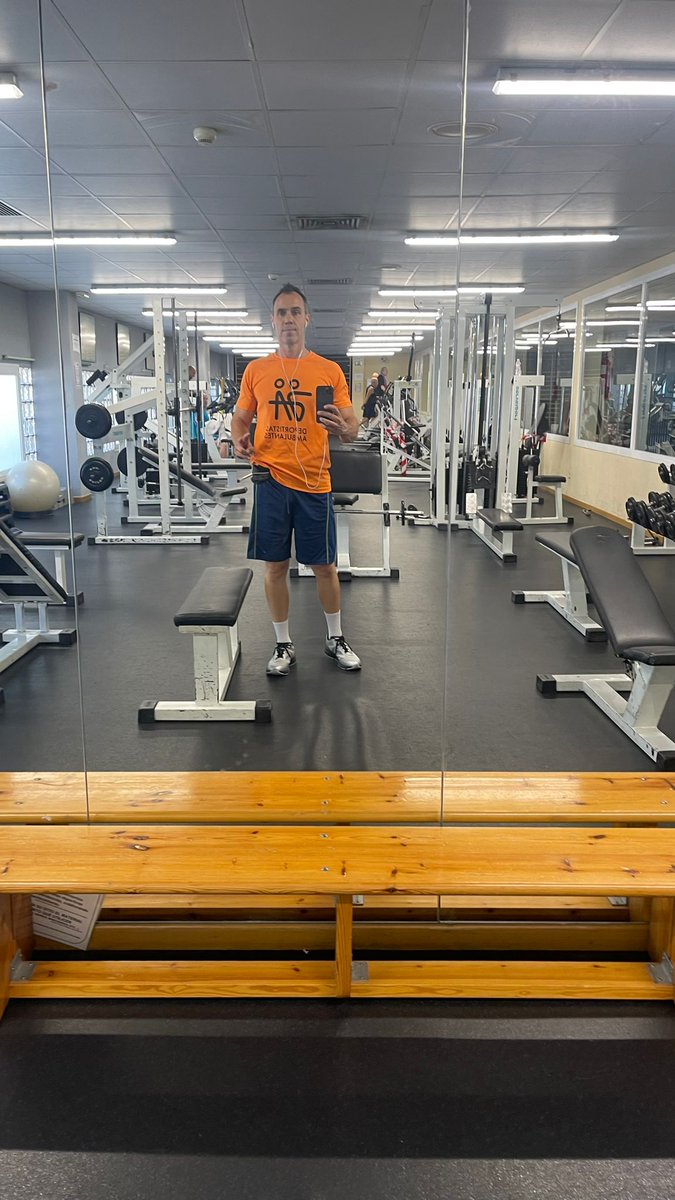 Puesta a punto del gran <a href="/danyputnam/">Dani Mercado</a> y siempre con los colores Ambulantes.
#veranoambulante2024 #sumaysigue #noseparanosefrena #ambulantesxelmundo #deportistasambulantes <a href="/tesenforma/">TESENFORMA</a>