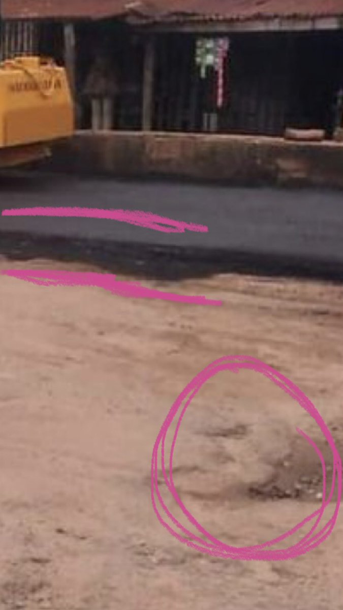 Abass193's tweet image. Edo State 490.67B Naira debt, yet we ain’t seeing much of the infrastructural developments in the state. What they are giving us is substandard constructions going on in the state. More reasons we need to say NO to Obaseki and his godson. Imagine a state Govt project 👇🏻👇🏻👇🏻