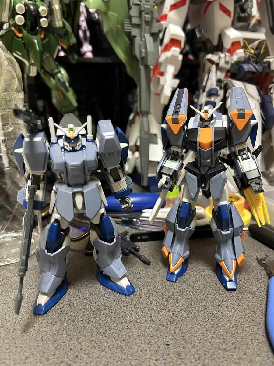buildyuki's tweet photo. デュエルブリッツ2機確保！
積んでたアサルトシュラウドも作ってみた😄
#ガンプラ好きとつながりたい https://t.co/KeH6lCMh6y