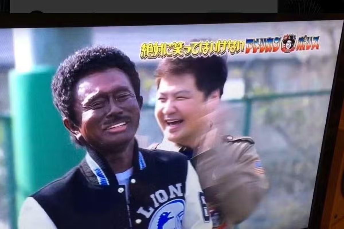 ChinkyEyedJoe's tweet photo. @TheLegalMindset Waah gwaan mi Ninja @TheLegalMindset?!
Max nuh care wah di white man says~!
Eddie Murphy a waah Japanese~!
UBISOFT cya bite mi cock!
#Patwah #Jamaica #Ninja #NingER https://t.co/yFdMGIIHAS
