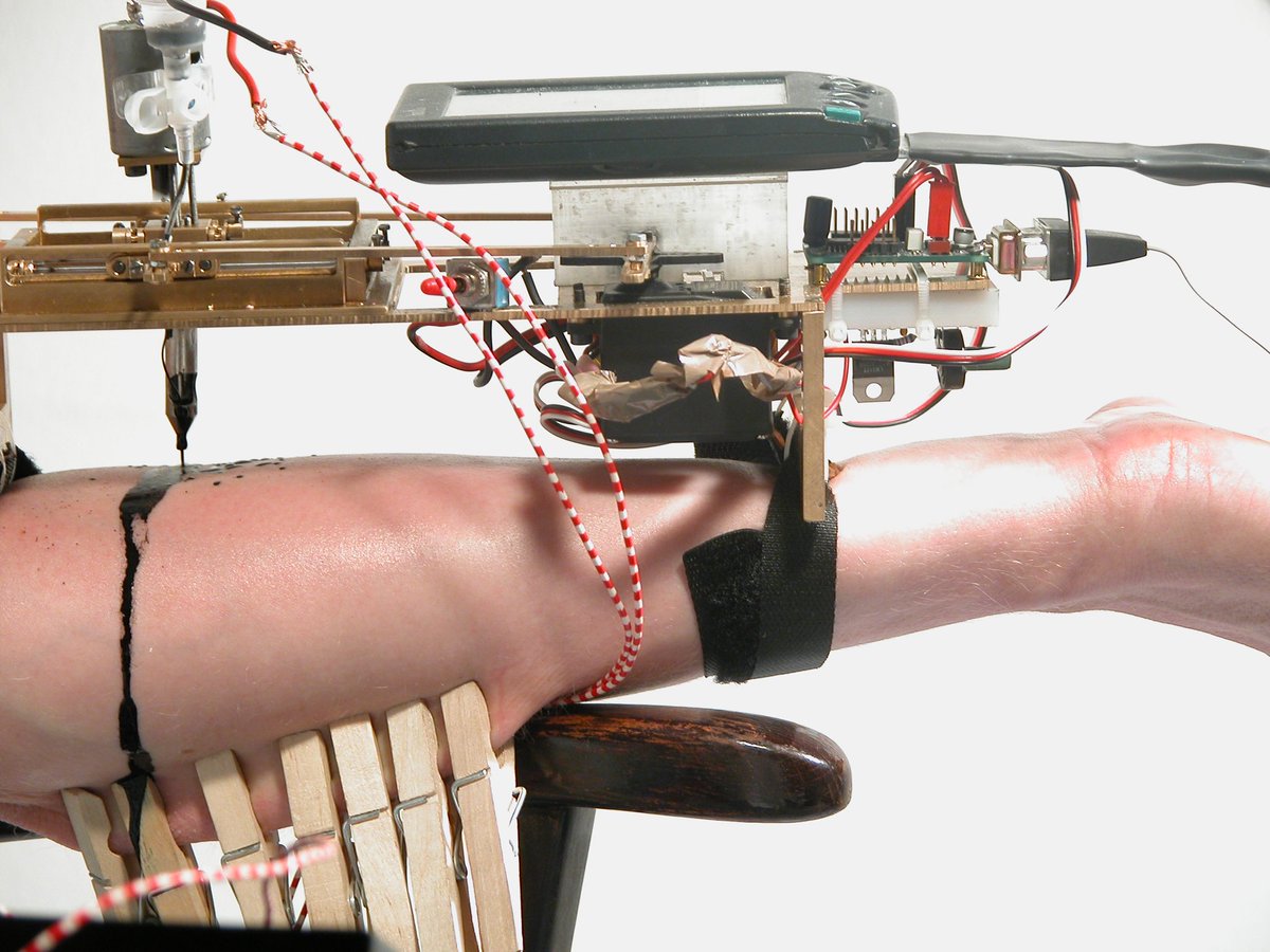 gotitatguineys's tweet photo. I talked about this insane rudimentary tattooing robot designed by Nikolaus Passath in 2002 on the latest Patreon episode of @BeneathSkinPod but it’s so insane I had to post it here too https://t.co/J7ZURKLT8h