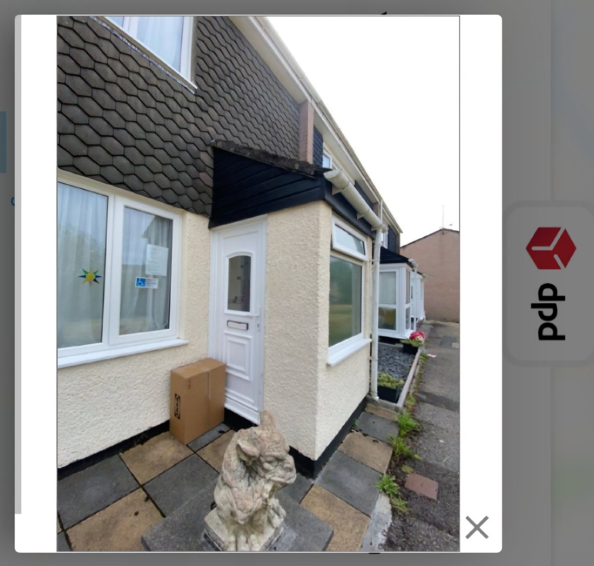 Does this look like a back garden DPD?! Also seems your delivery driver needs to be reminded on disabilities there's a reason why I ask for deliveries to be made to my back garden not left at the front, next to a public path 
#useless #dpd #disabled