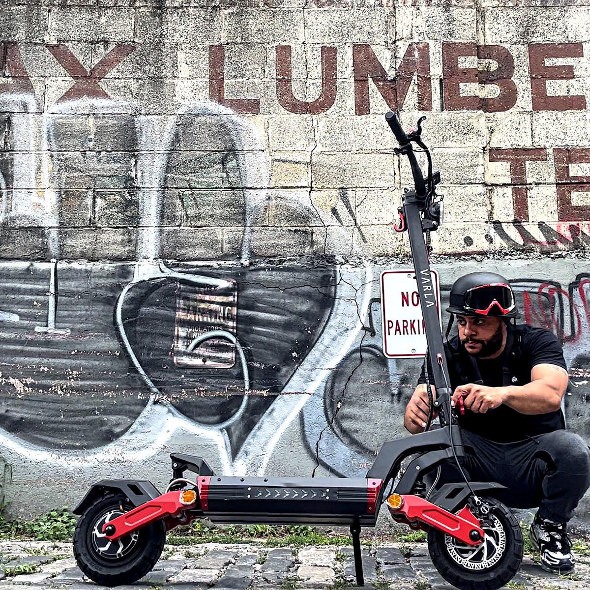 ScooterVarla's tweet photo. 🛴🎨 Not just for off-road, Varla Eagle One V2.0 takes you on an urban art adventure! 
Join us to explore the graffiti-filled streets. 
 👉please click: https://t.co/qxB6KO6RzK
#streetart #ridesafe #electricvehicle #varlascooter #eagleonev2 https://t.co/ayTiNk0SgI