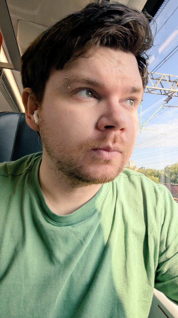 tony_brightside's tweet photo. Solo train trip along the North Wales coast 🚂 time to practice my Welsh and see some castles 🏰 https://t.co/xc7lSQQNgH