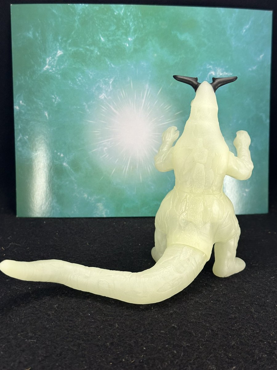 ウルトラ怪獣シリーズ エレキング 蓄光ver. ウルトラマンショップ限定