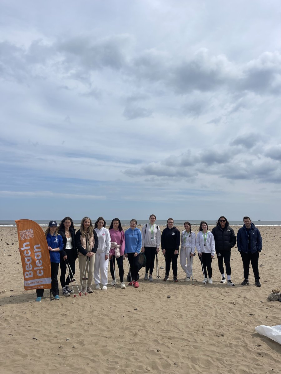 EPNorthEast's tweet photo. Students from @hartlepoolsixth, @sunderlandcol and @NorthlandColl took part in beach cleans recently to help be a more active part of the community and look after the areas they live in. β
π
#GoodformeGoodforFE #SimpleActs #LearnAndConserve https://t.co/mJJfwWb6gB