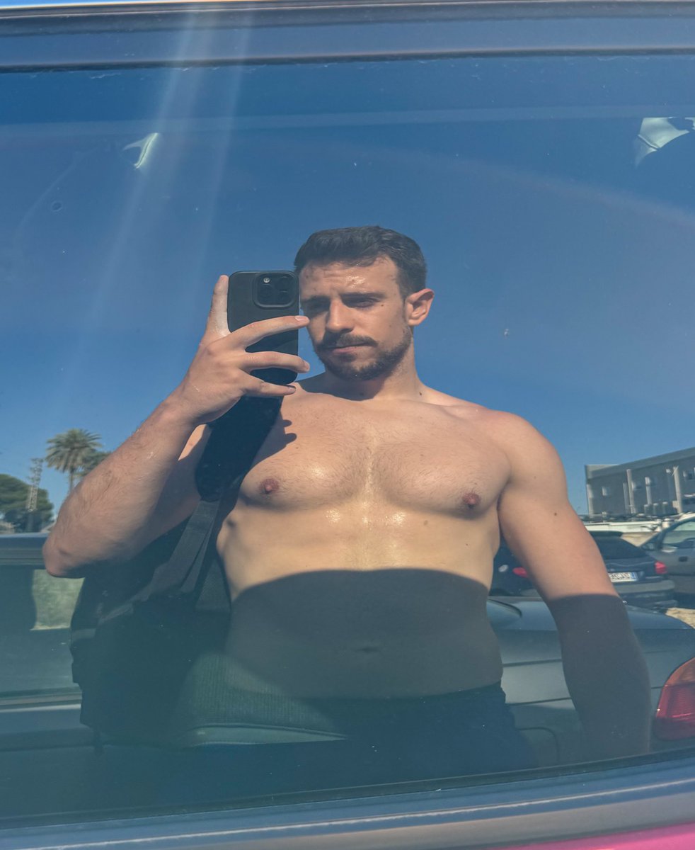 Manu 🦕 tweet media