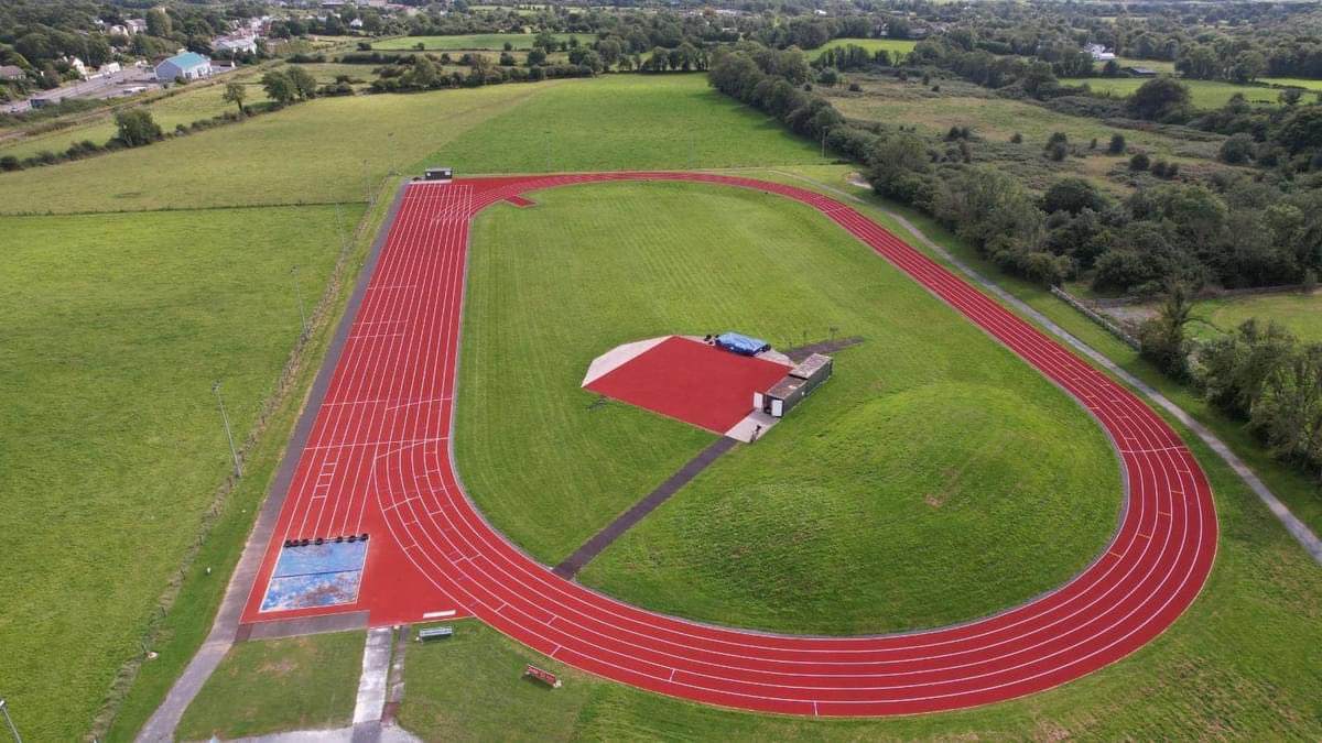 ciarancannon's tweet photo. An exceptionally talented and committed athlete, who was the inspiration behind a campaign to fund and build a new 400m track at Craughwell AC.  #goshauna https://t.co/NZ307JVbXY