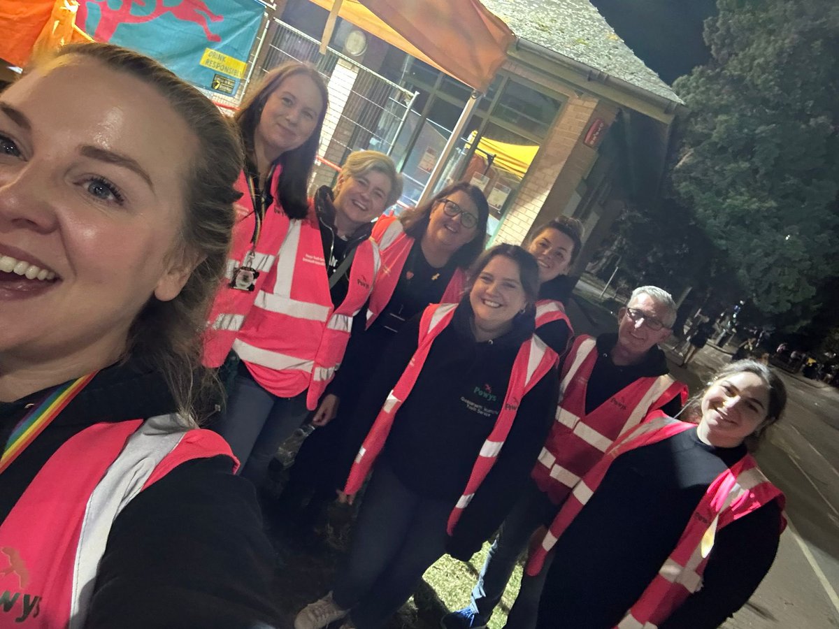 PowysOAYW's tweet photo. Our team who were out last night, Cllr Pete Roberts &amp; his colleague joined us for a second night &amp; thank you also to Anwen Orrells our head of service for joining us. Great to have you supporting the team &amp; seeing the work we do first hand on the ground #youthworkchangeslives https://t.co/ZzVLcBT6vw