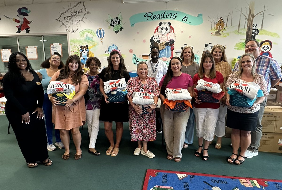 VAoftheArts's tweet image. NEW TEACHER ORIENTATION - Bibb County School District 🐼♥️ WE ARE SO HAPPY YOU ARE HERE! Welcome to #PANDANATION #ArtsReallyTeach #WeAreVineville @BibbSchools