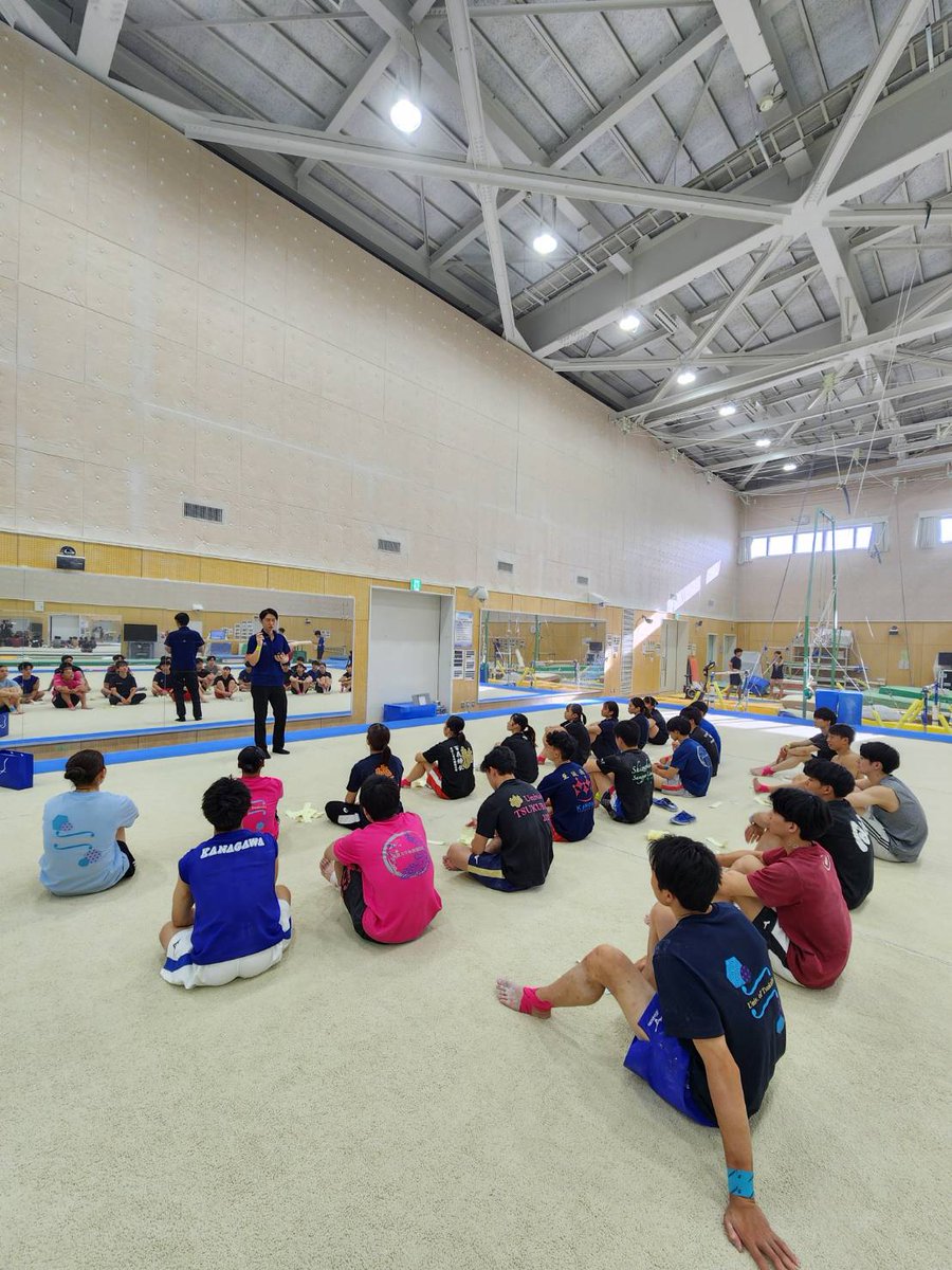 phiten_sports's tweet photo. 【#体操競技】筑波大学体操競技部にて講習会を実施しました。
可動域の変化など、違いをご実感いただきました。

監督、コーチ、選手の皆様、ありがとうございました。

#ファイテン はこれからもボディケアを通して、#筑波大学体操競技部 を応援しています！

#phiten #ファイテン手首巻き https://t.co/V21DwdSE9Q