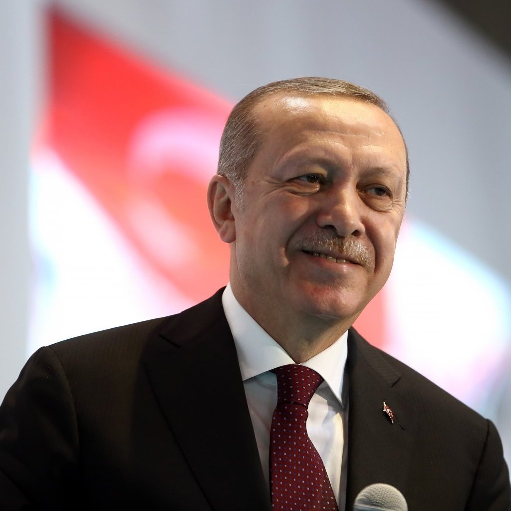 bpthaber's tweet photo. Cumhurbaşkanı Erdoğan:

Son 1 haftadır ortalığı ayağa kaldıran sanatçılar, dernekler ve medya mensuplarından başıboş sokak köpeklerini sahiplenmelerini bekliyorum. https://t.co/5zKN7F06wu