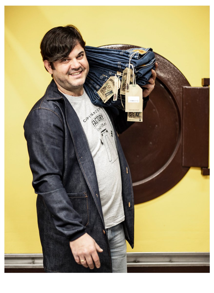 En Capitán Denim fabricamos jeans en nuestro pueblo de siempre, manteniendo los valores de nuestros padres: respeto por el entorno y por cada persona que forma parte de nuestra historia 👖💕