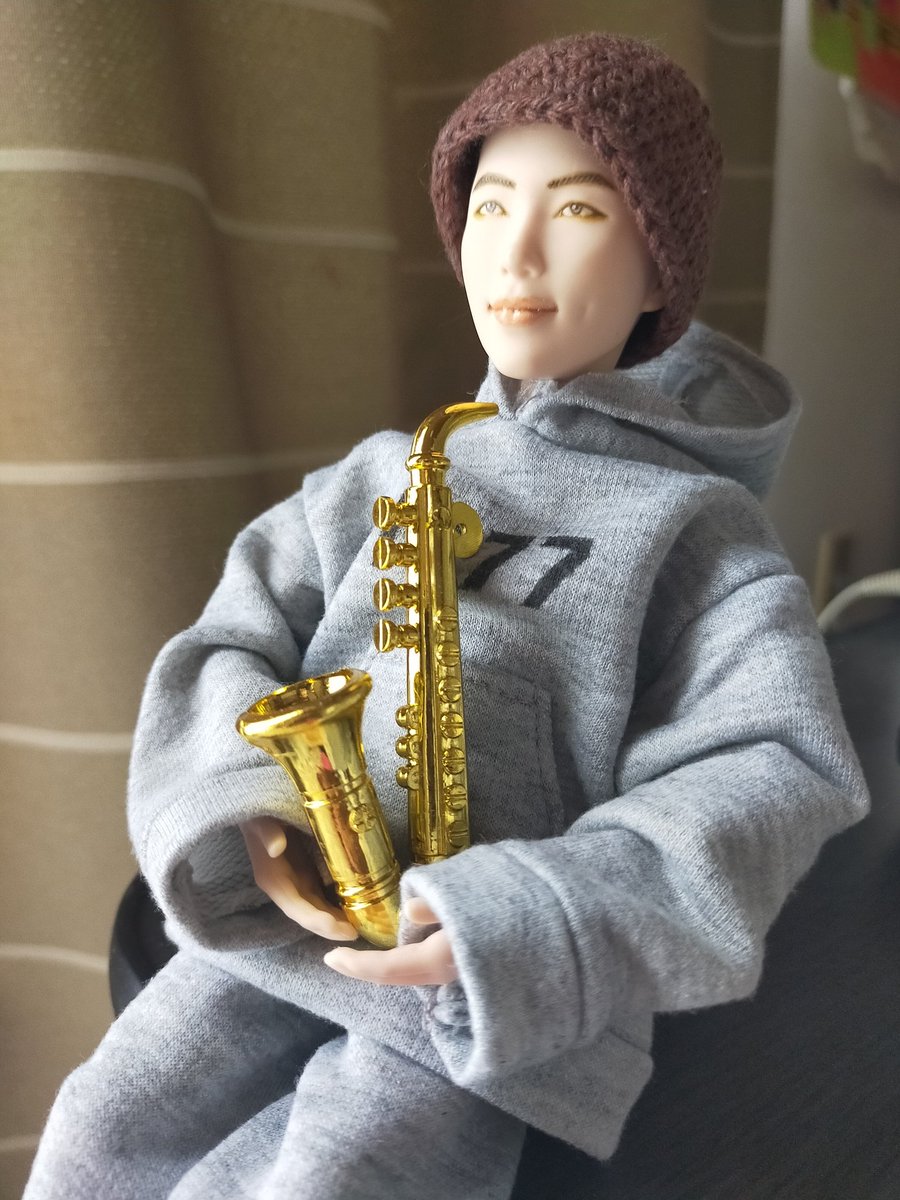 mi3tsuki3's tweet image. あと相棒も届きました🤭
サイズ感いい感じ👍
#マテルドール
#マテルドールbts
#リペイント
#mateldoll
#mateldollbts