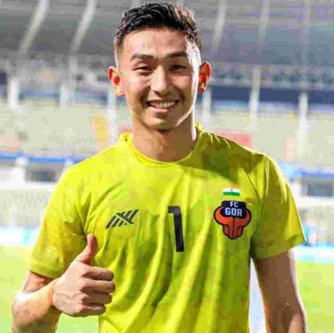 MB1889official's tweet image. 🚨 BIG BREAKING 🚨
U-17 World Cup 2017 India National team goalkeeper Dheeraj Singh Moirangthem joined Mohun Bagan! 🧤💚♥️
Via @BoriaMajumdar

#JoyMohunBagan #TransferUpdate #MB1889 #DheerajSingh